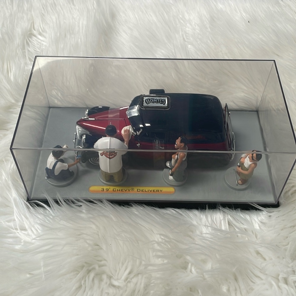 Homies Rollerz 1:24 Scale Red Black 39' Chevy Delivery Homies Jada Lowrider